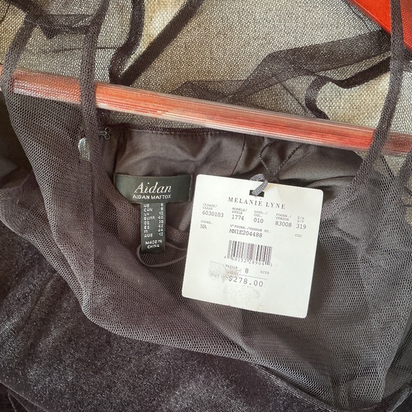 NWT Aidan by Aidan Mattox Velvet and Mesh Cocktail Dress - size 8 - LBD - Picture 7 of 9